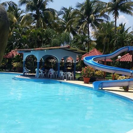 Hotel Santa Cruz Zapaca Esterno foto