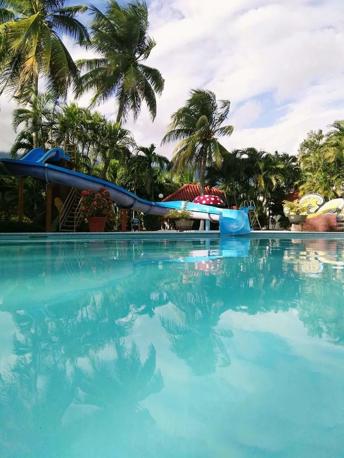 Hotel Santa Cruz Zapaca Esterno foto